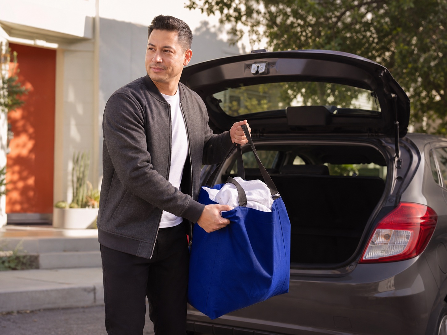A WDFPro provider collecting a laundry order